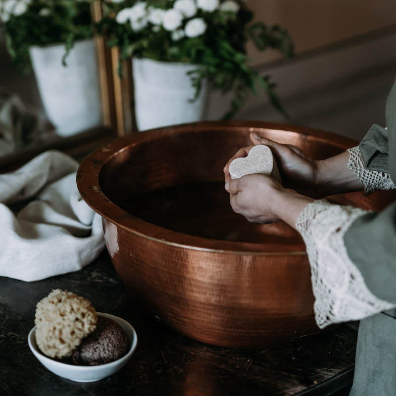 Kuoriva Rosmariinisaippua 110 g METALLI- TAI PAHVIRASIASSA Kuorinnat Kaurilan Sauna 